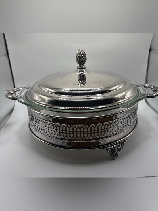 Pyrex Other - Vtg Pyrex 023 1 1/2 Qt Casserole Dish with Sheffield Silver Co Stand And Lid